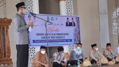 Program Keagamaan, Bupati ASA Wisuda Puluhan Santri Tahfidzul Quran di Sinjai