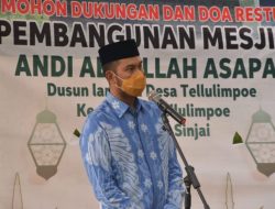 Bupati ASA Letakkan Batu Pertama Pembangunan Masjid Andi Abdullah Asapa di Tellulimpoe Sinjai