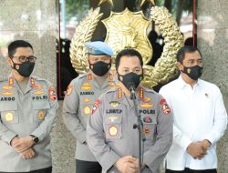 Kapolri Beberkan Upaya Pemerintah Membangun  Papua