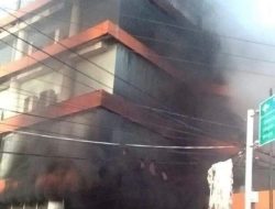 Breaking News.! Mall Wisata 4 UIT Bulukumba Terbakar