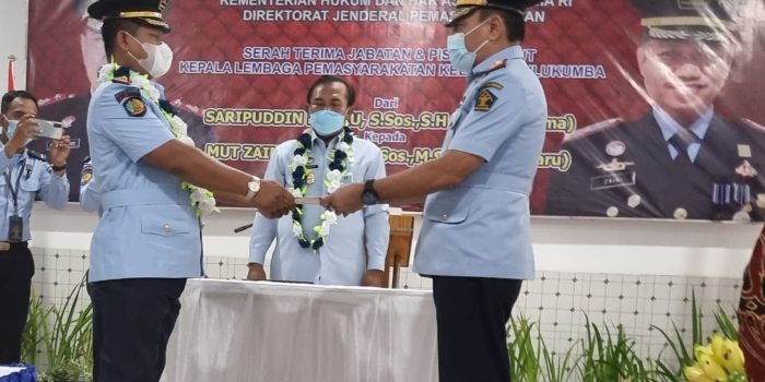 Prosesi serah terima jabatan