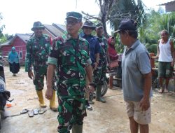 Peduli Bencana, Dandim 1411/Bulukumba Terjun Langsung Membantu Warga yang Terdampak Banjir dan Tanah Longsor