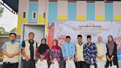 Bukber Bersama para Penerima Zakat, PLN ULP Tanete Bagikan Bingkisan Lebaran